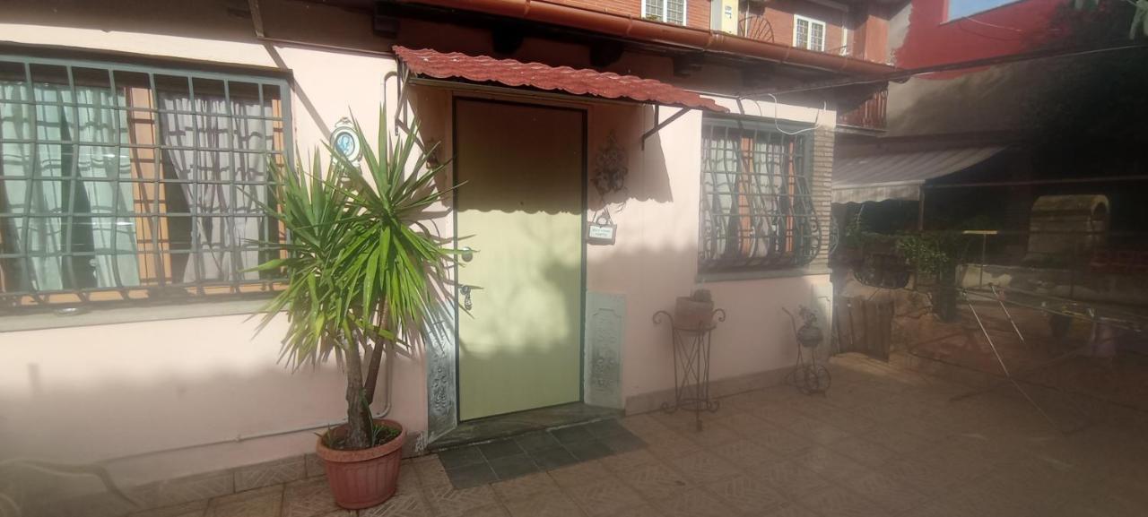 Отель Semplicemente A Casa Рим Экстерьер фото